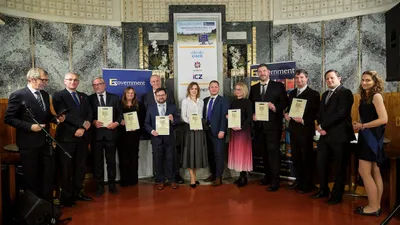 Královéhradecký kraj spolu s dalšími kraji a NKÚ obdržel ocenění za krajské hackathony